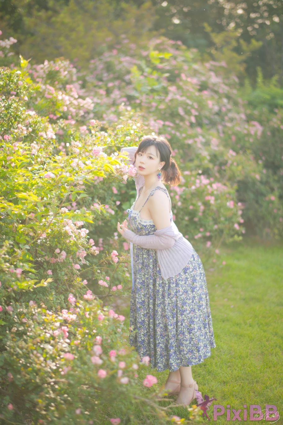 Cosplayer Pipi Nai is so cute rose flower PixiBB.COM 022