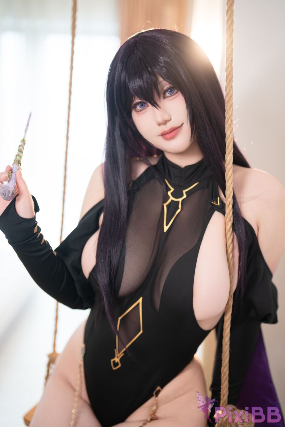 Cosplayer Xinglan is Lanlan and her name Lanmei. witch PixiBB.COM 001