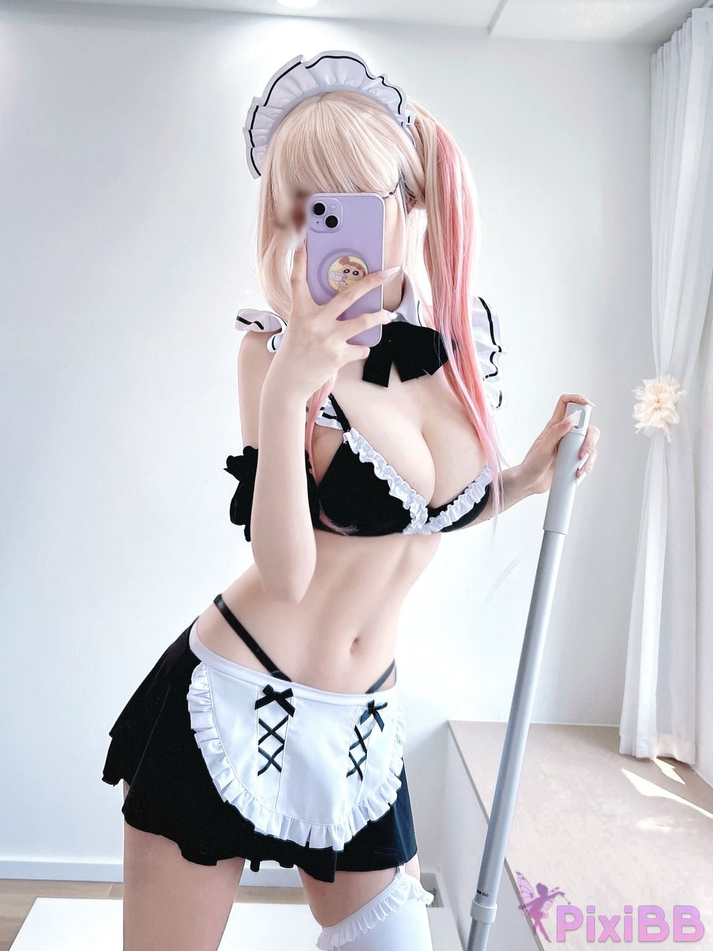 Cosplayer silver 81 Maid Marin PixiBB.COM 055