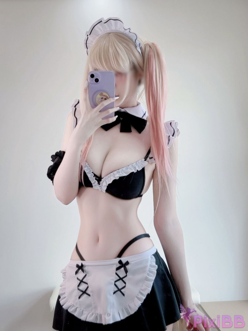 Cosplayer silver 81 Maid Marin PixiBB.COM 058