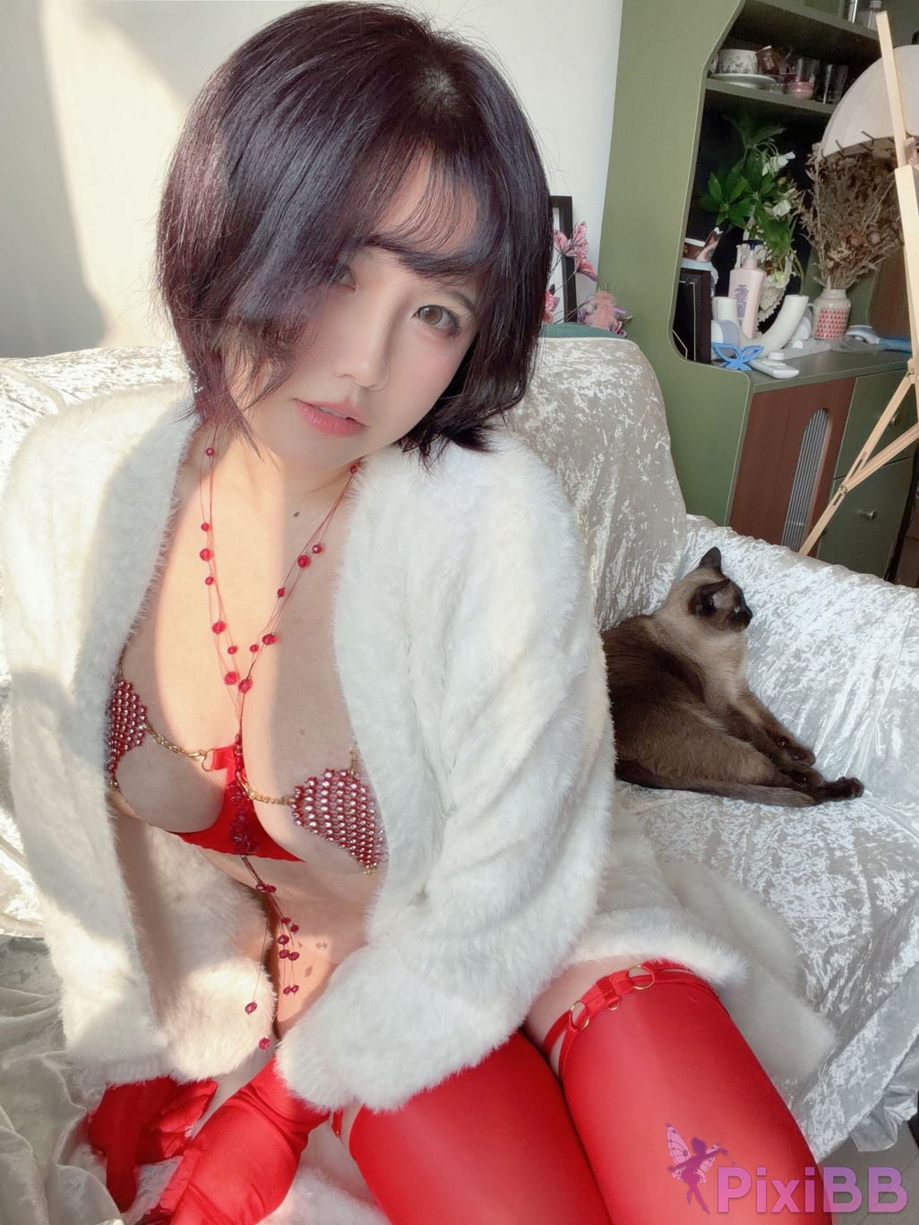 Cosplayer Ah Ban is very happy today Red PixiBB.COM 016