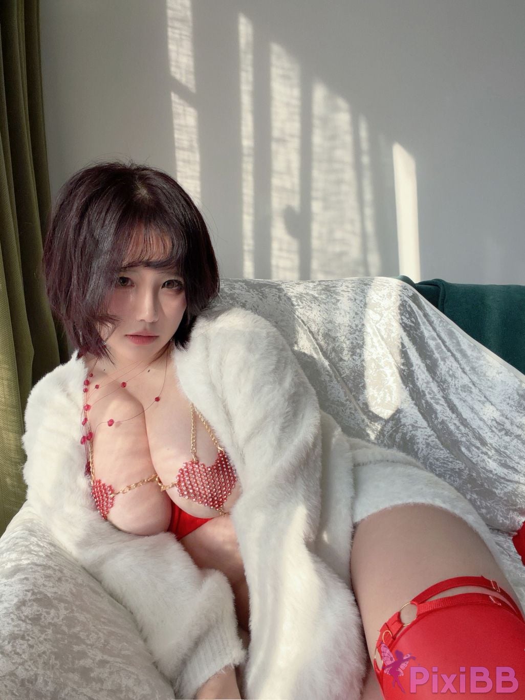 Cosplayer Ah Ban is very happy today Red PixiBB.COM 027