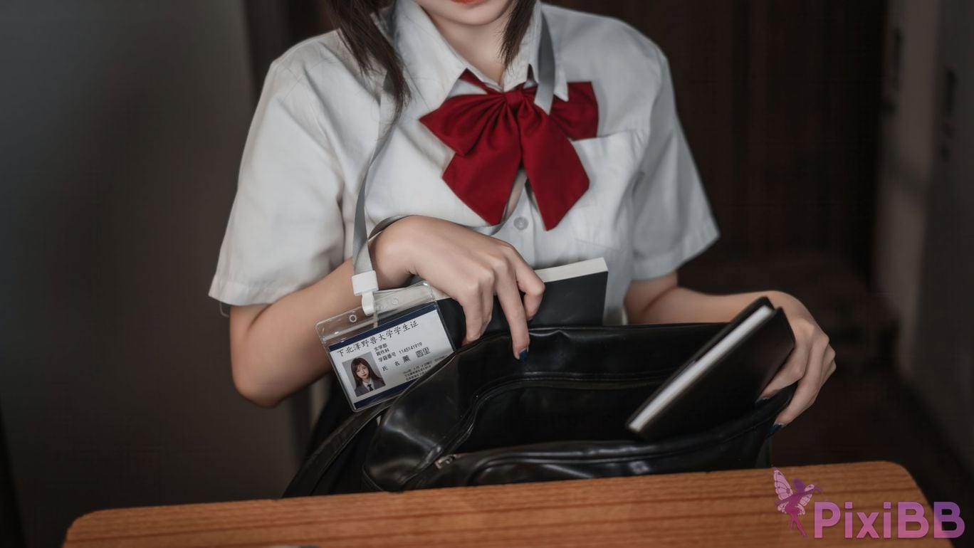 Cosplayer Axun kaOri Fallen Academy PixiBB.COM 002