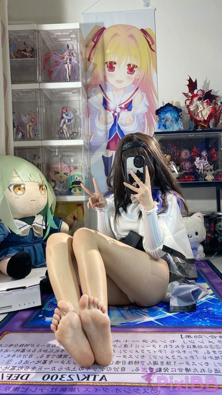 Cosplayer white oak Shirly Arknights Precious Dr. Suit PixiBB.COM 048.JPG