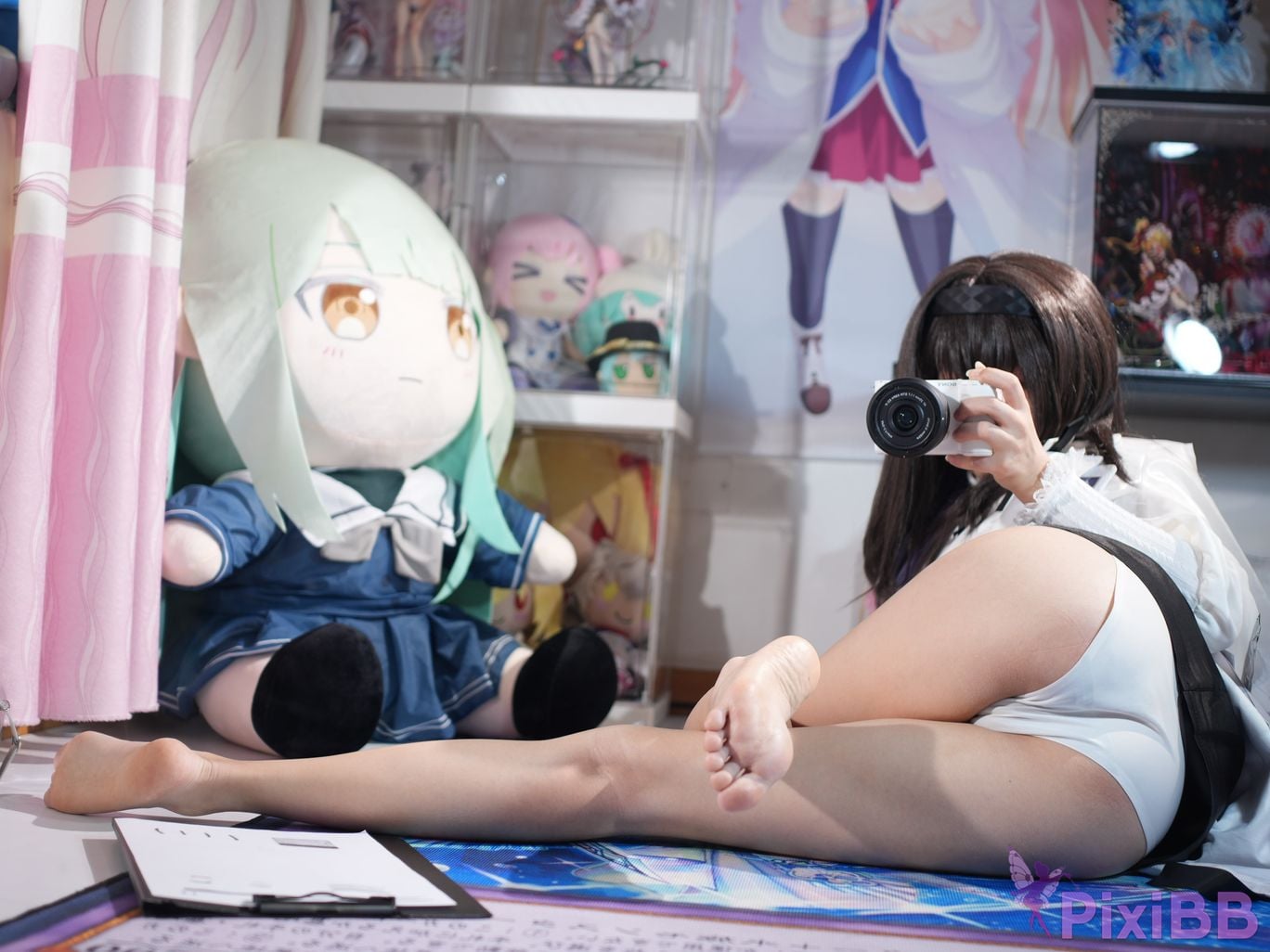 Cosplayer white oak Shirly Arknights Precious Dr. Suit PixiBB.COM 060.JPG