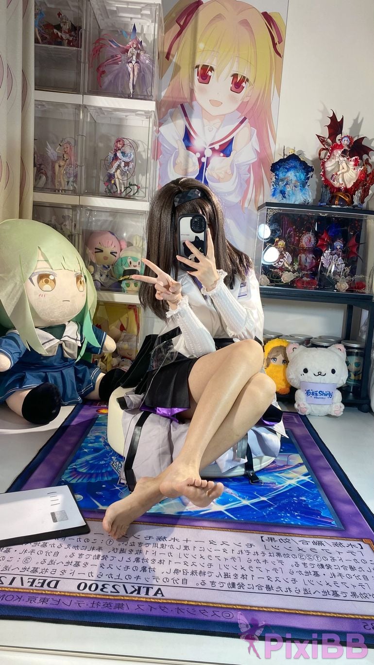 Cosplayer white oak Shirly Arknights Precious Dr. Suit PixiBB.COM 063.JPG