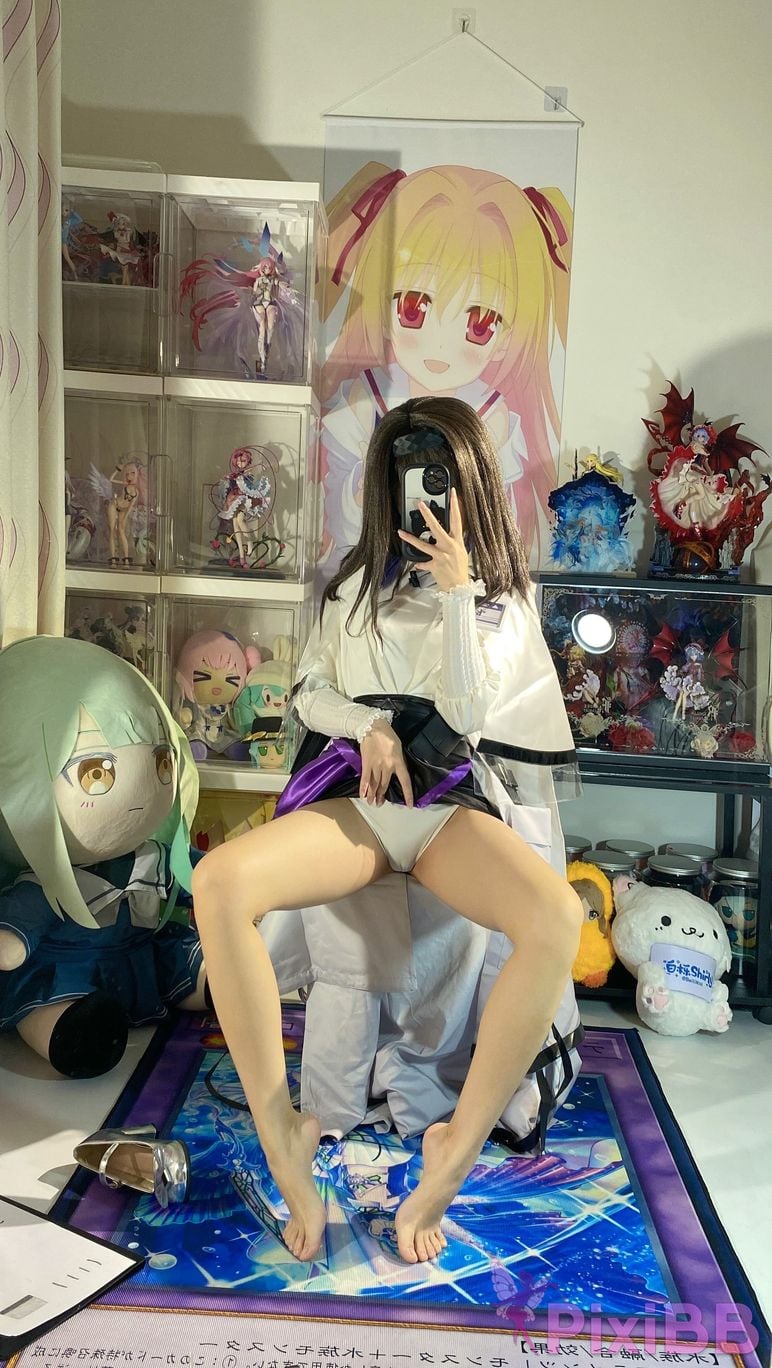 Cosplayer white oak Shirly Arknights Precious Dr. Suit PixiBB.COM 067.JPG