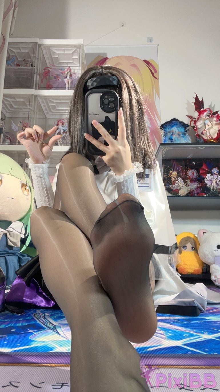 Cosplayer white oak Shirly Arknights Precious Dr. Suit PixiBB.COM 079.JPG