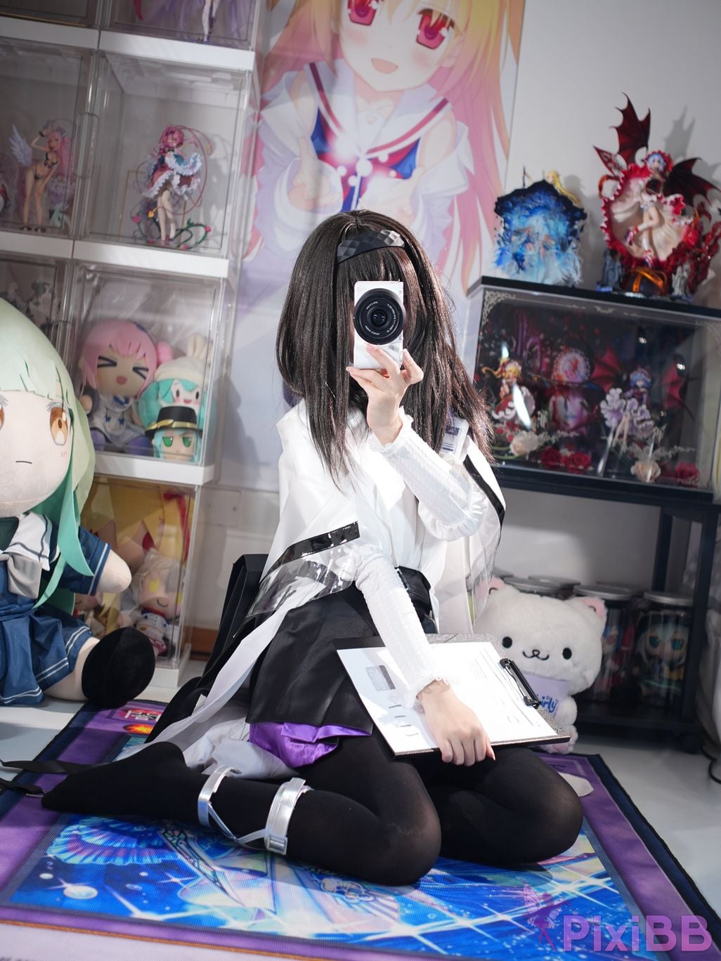 Cosplayer white oak Shirly Arknights Precious Dr. Suit PixiBB.COM 094.JPG