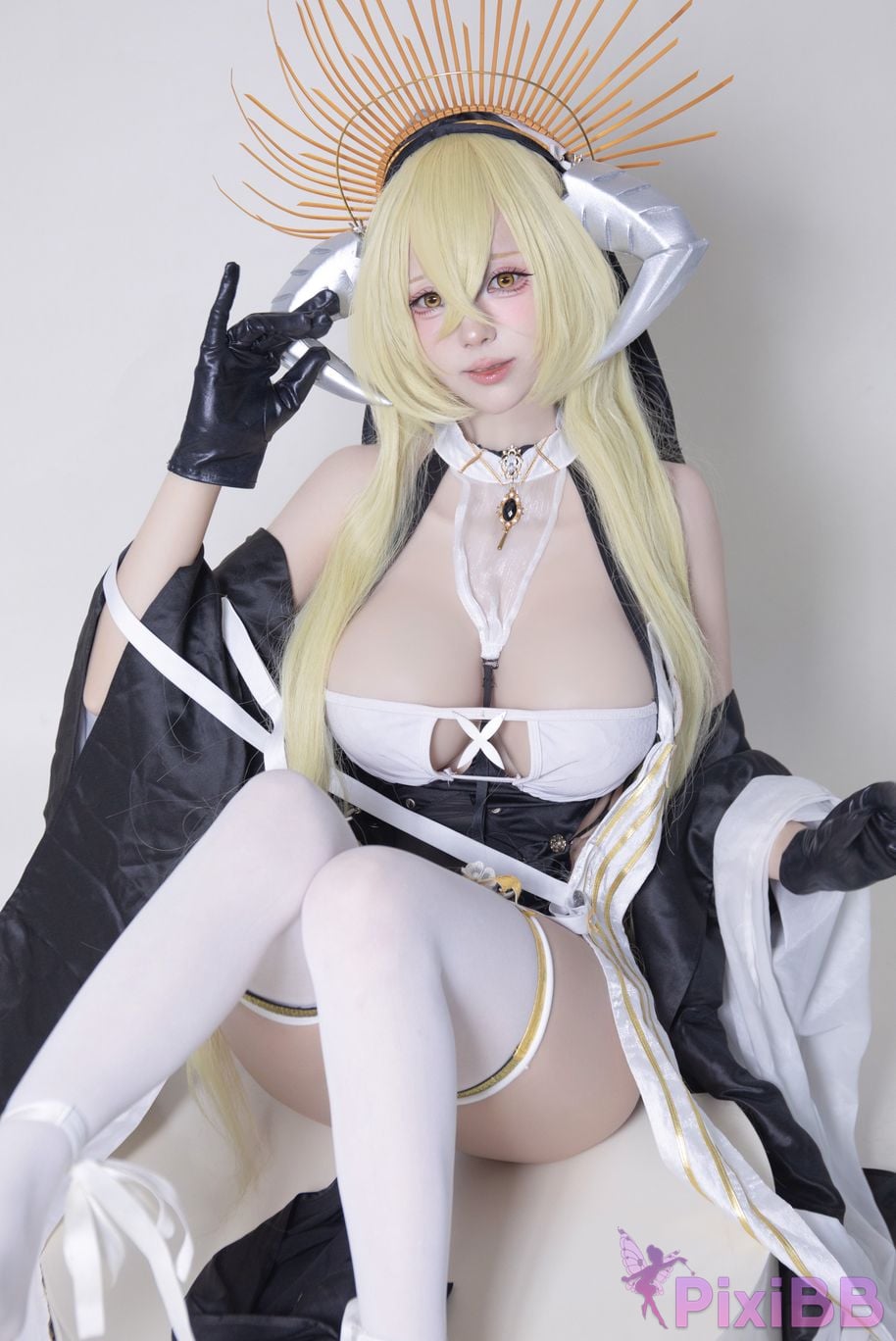 Cosplayer Saionji Nange Resentment PixiBB.COM 001