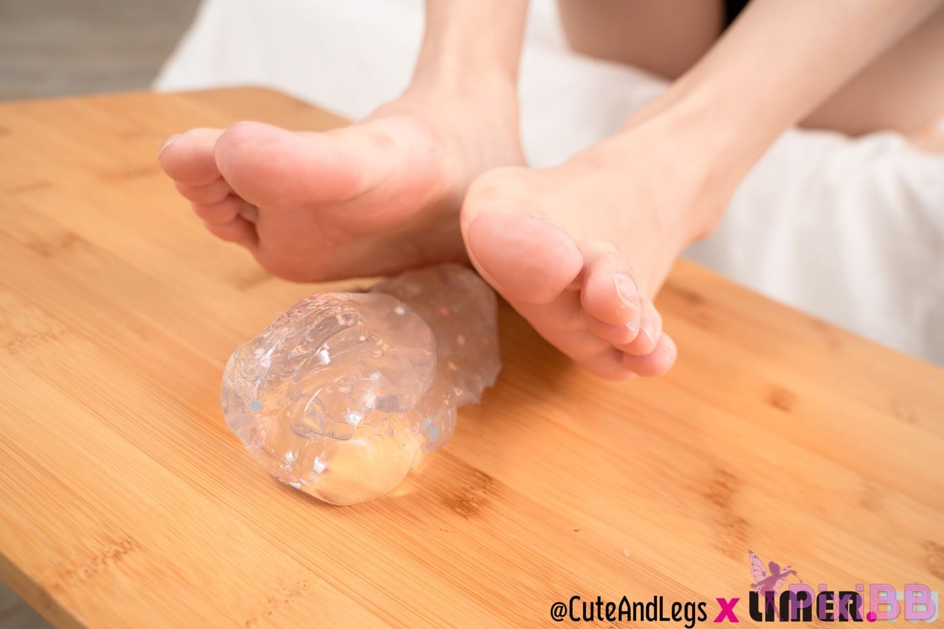 Limerence Original No.071 The girl next door Xuanxuan plays with jelly bare feet PixiBB.COM 119