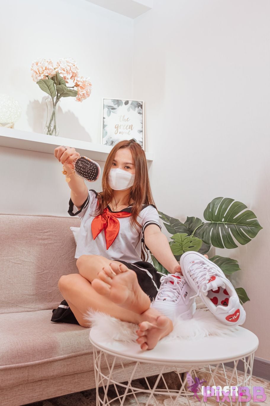 Limerence Original No.069 Cherry My brother made a surprise inspection after class and was punished by scratching his feet without washing them. PixiBB.COM 056