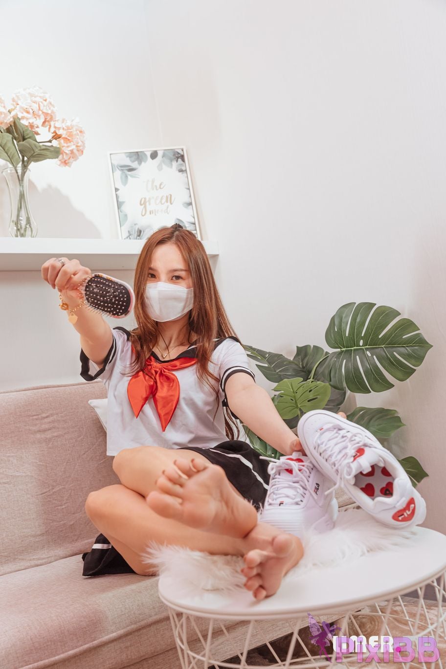 Limerence Original No.069 Cherry My brother made a surprise inspection after class and was punished by scratching his feet without washing them. PixiBB.COM 057