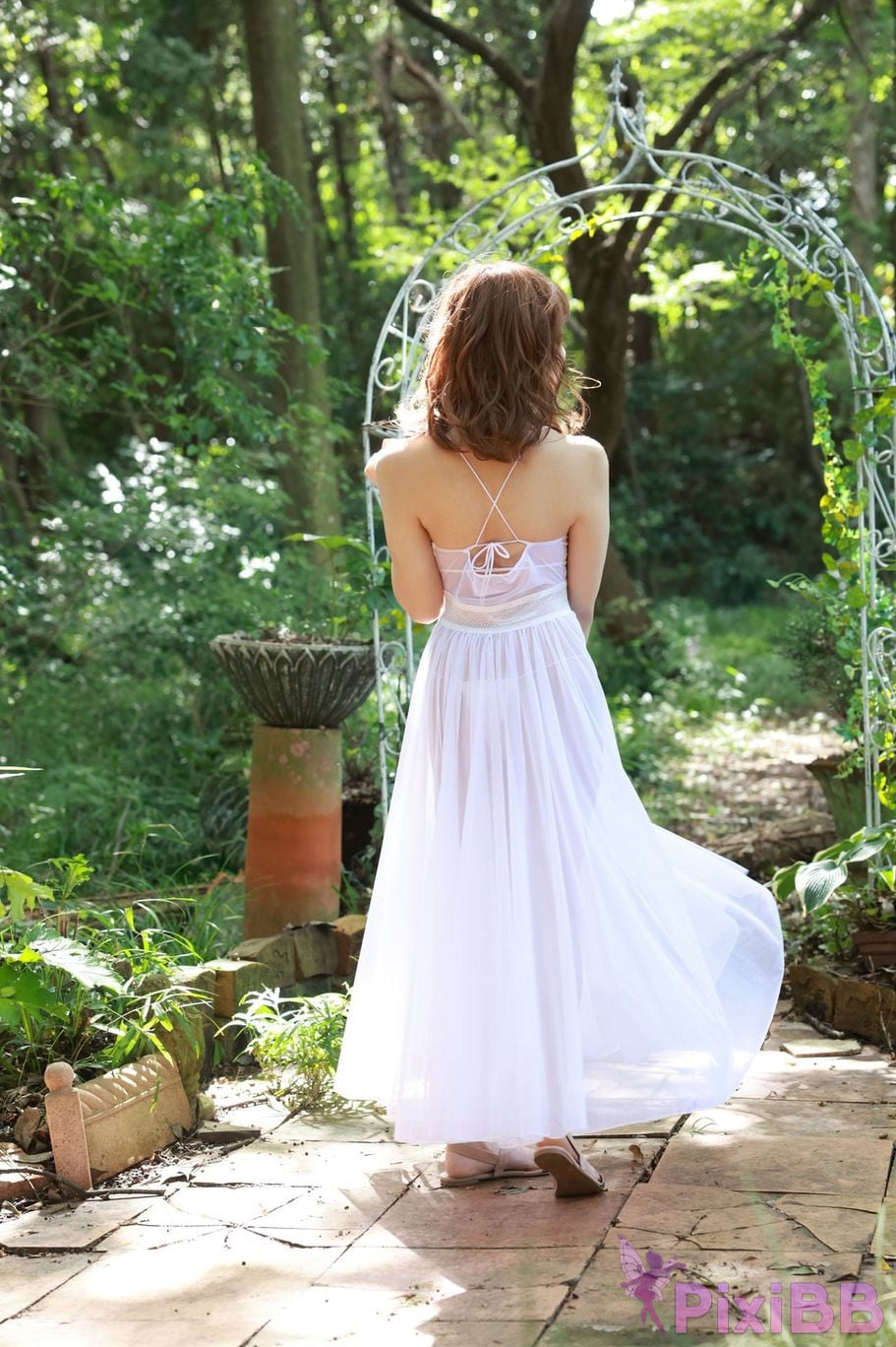 Japanese Idol Nozomi Shirakawa FRIDAY digital photo book white peach Vol.1 PixiBB.COM 007