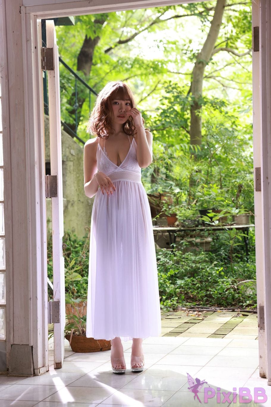 Japanese Idol Nozomi Shirakawa FRIDAY digital photo book white peach Vol.1 PixiBB.COM 026