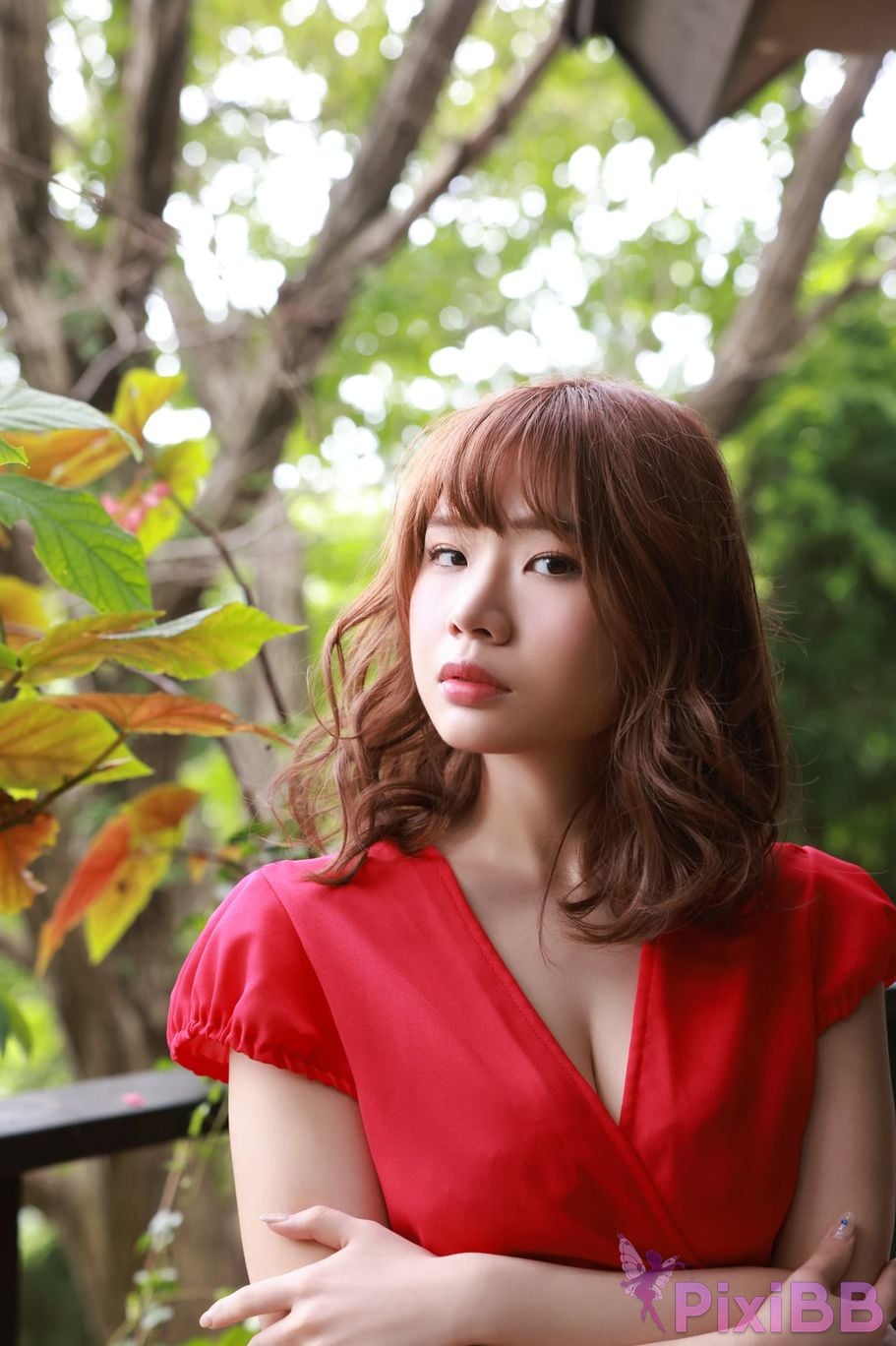 Japanese Idol Nozomi Shirakawa FRIDAY Digital Photo Book White Mince Peach Vol. 2 PixiBB.COM 011