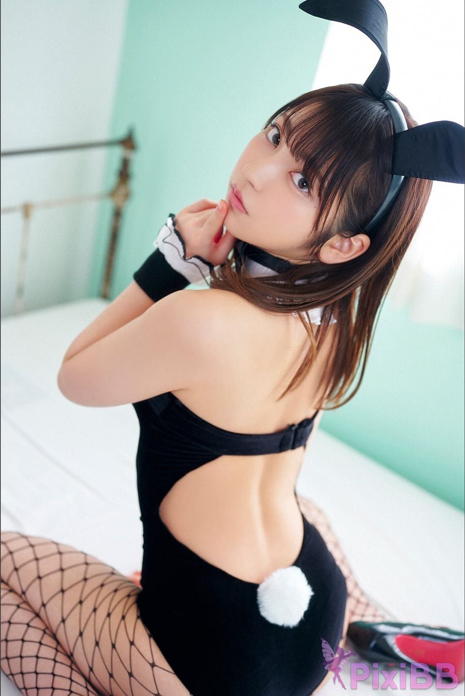 Japanese Idol TOOMI Tomi To Me Spisan Gravure Photo Book PixiBB.COM 003