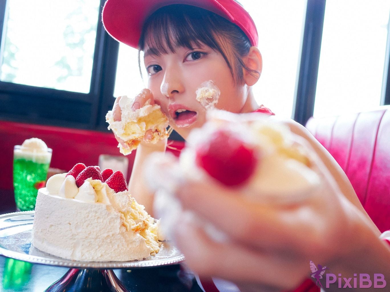 Japanese Idol TOOMI Tomi To Me Spisan Gravure Photo Book PixiBB.COM 021