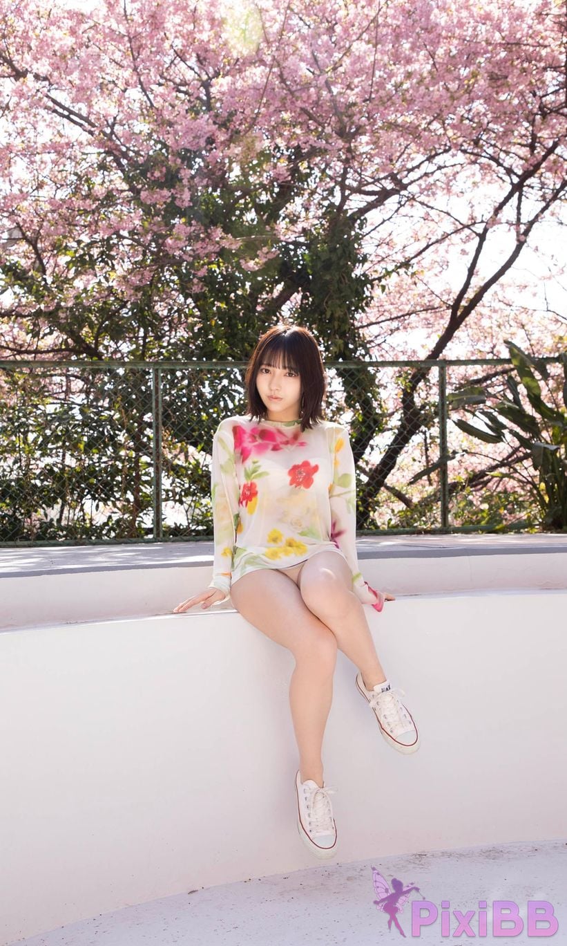 Japanese Idol TOOMI Tomi Digital exclusive photo book You and Spring Ranman Weekly Play PHOTO BOOK PixiBB.COM 002