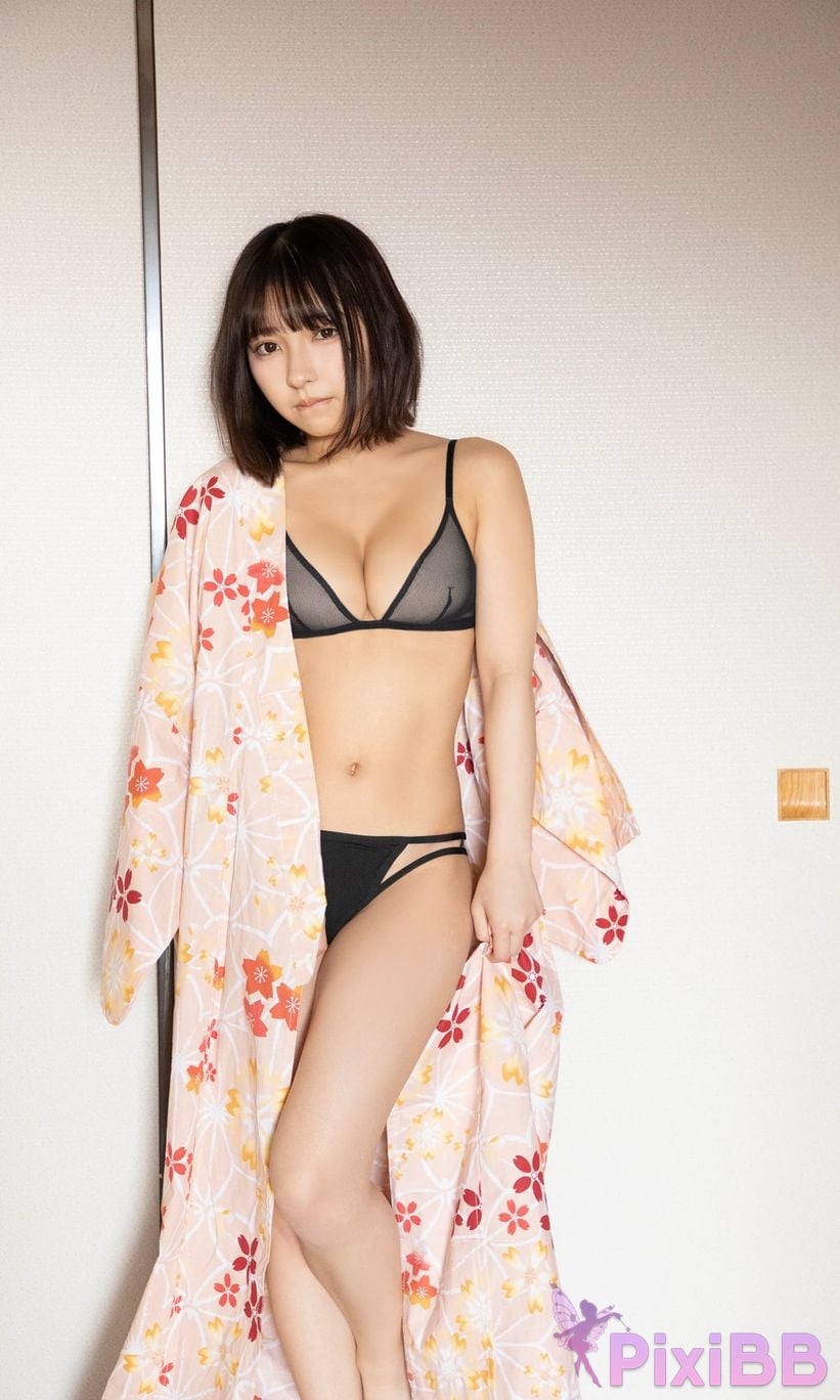 Japanese Idol TOOMI Tomi Digital exclusive photo book You and Spring Ranman Weekly Play PHOTO BOOK PixiBB.COM 013