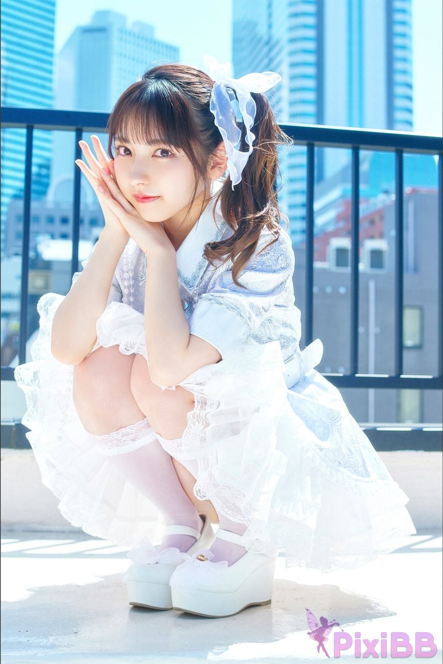 Japanese Idol TOOMI Tomi Off Mode Spisan Gravure Photo Book PixiBB.COM 003