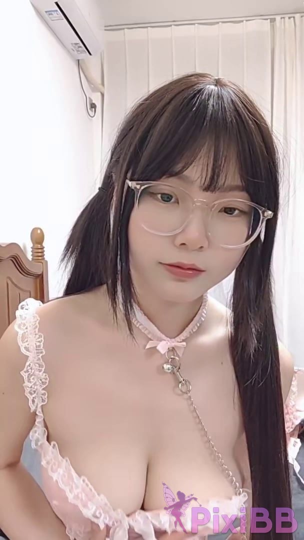 Li Zi Meow Young girl with glasses 14 department Squeeze the young handsome boy 01 PixiBB.COM 003