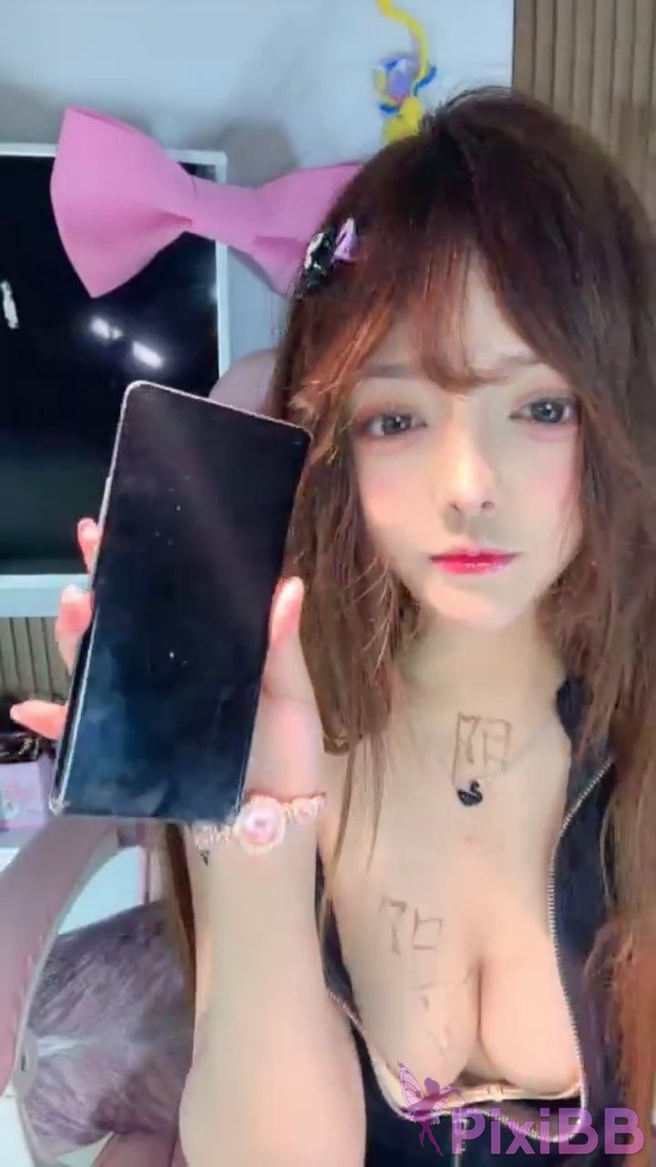 Zhang Wanmeng Super cute girl Cosplay role play Big butt with lots of white fluid PixiBB.COM 021