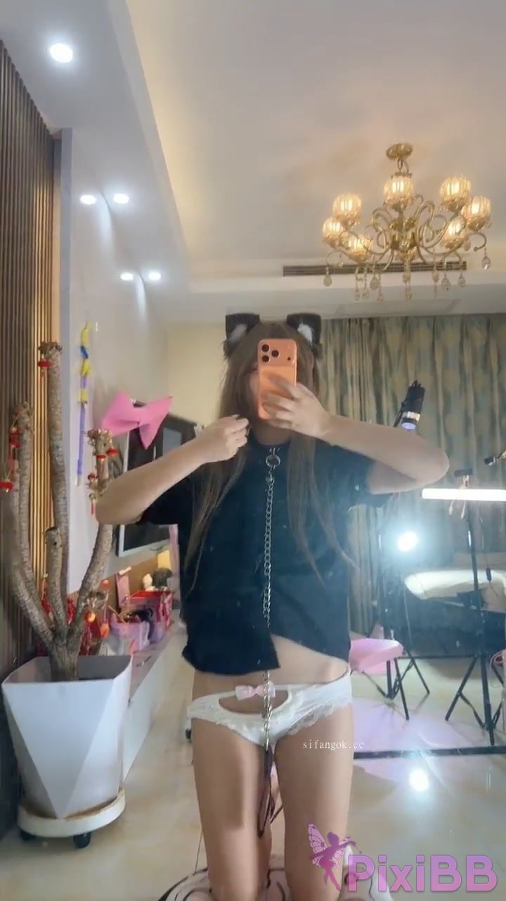 Zhang Wanmeng Super cute girl Cosplay role play Big butt with lots of white fluid PixiBB.COM 028