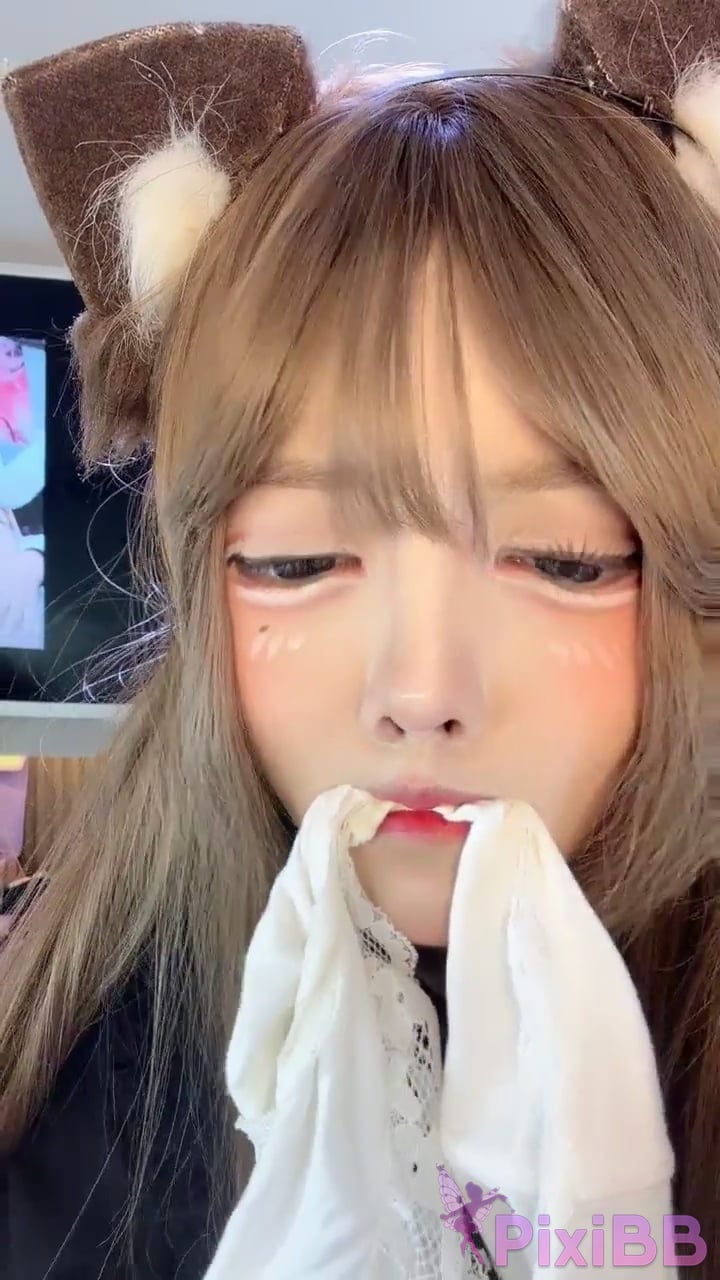 Zhang Wanmeng Super cute girl Cosplay role play Big butt with lots of white fluid PixiBB.COM 030