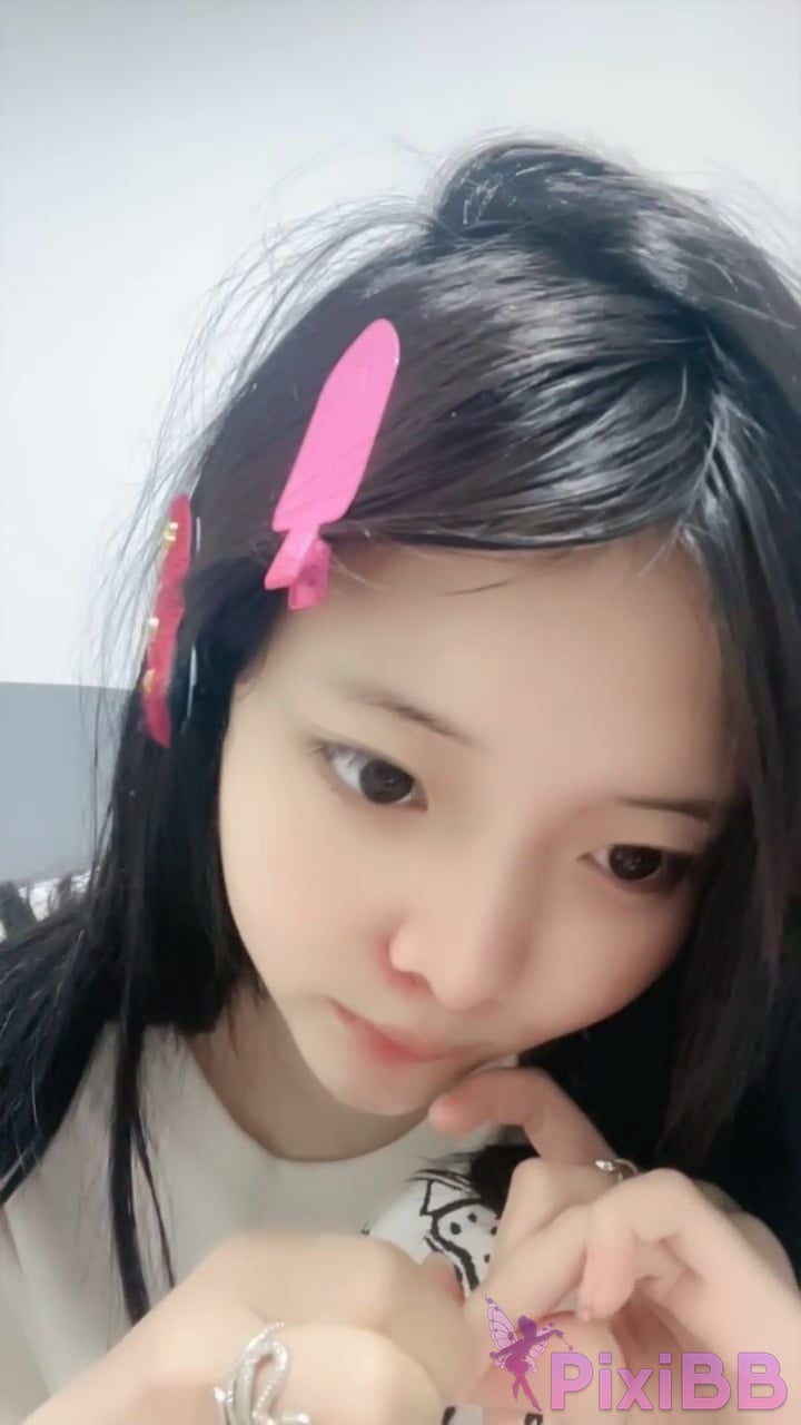 E r o 5 0 S e v 1 . T h a t s n w P l y g i k Sweet little loli Hot songs Dance naked PixiBB.COM 009