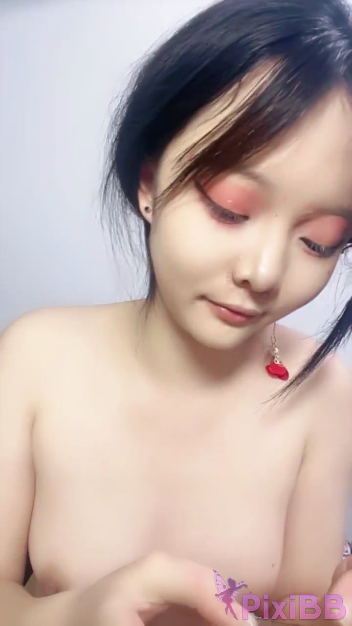 E r o 5 0 S e v 1 . T h a t s n w P l y g i k Sweet little loli Hot songs Dance naked PixiBB.COM 015