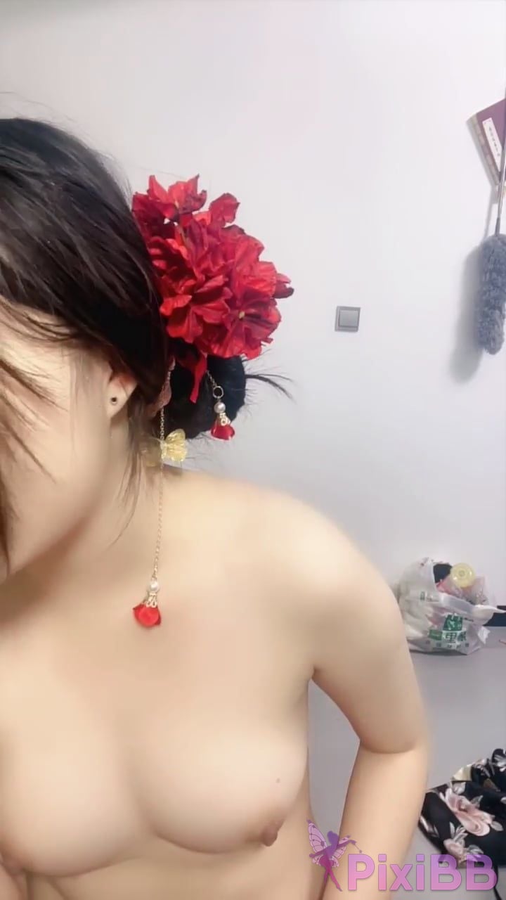 E r o 5 0 S e v 1 . T h a t s n w P l y g i k Sweet little loli Hot songs Dance naked PixiBB.COM 026