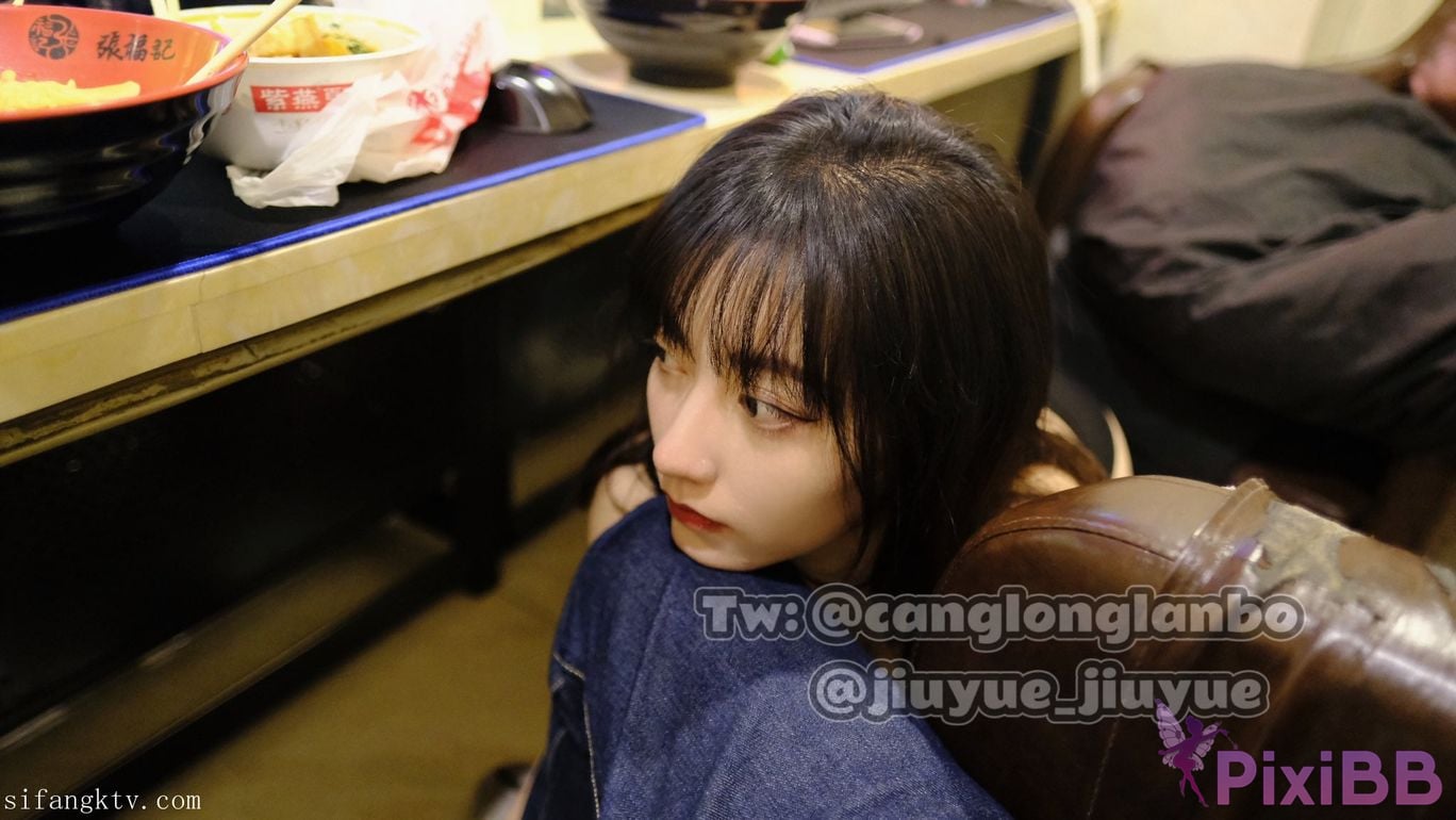 wine moon Best big breasts Private photos exposed in front of people PixiBB.COM 009