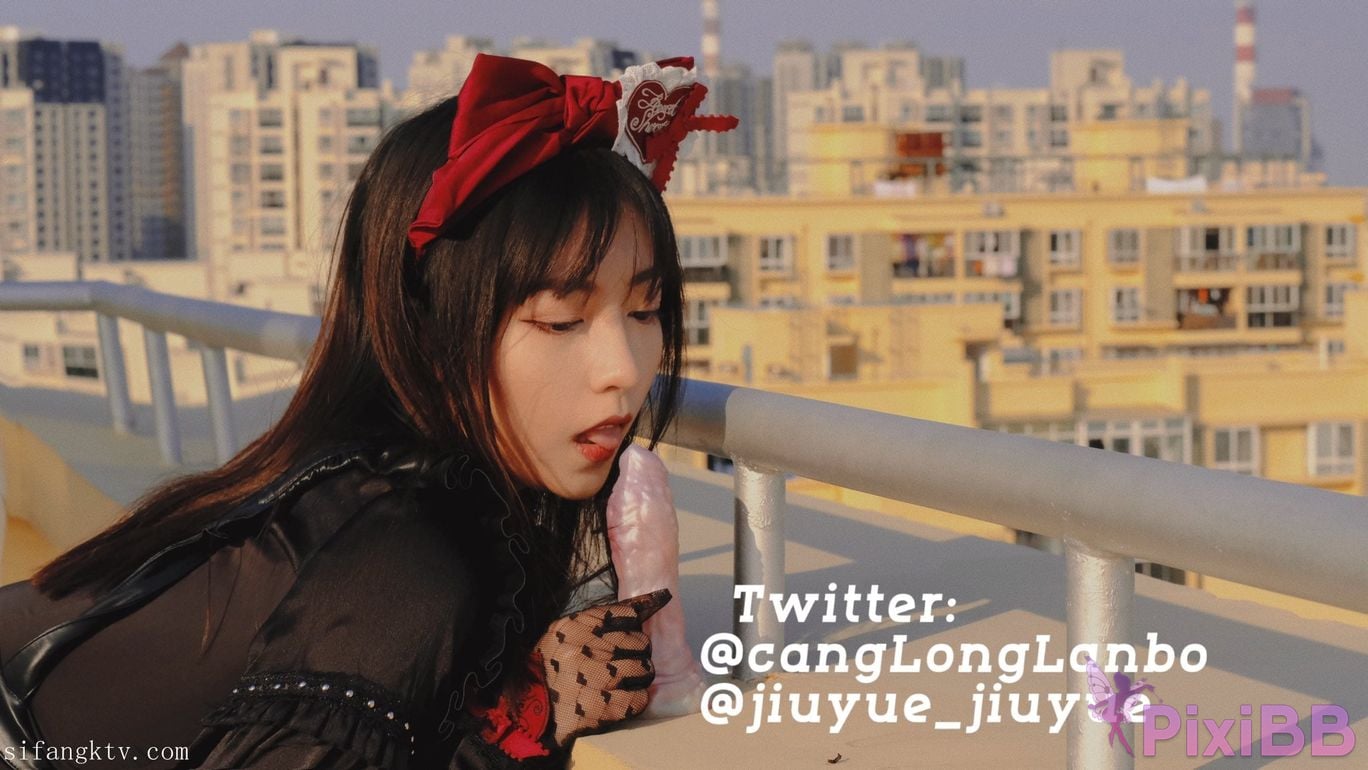 wine moon Best big breasts Private photos exposed in front of people PixiBB.COM 023