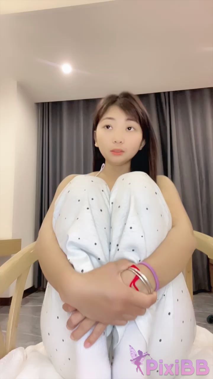 cute crime Pure school girl Full scale wild penetration and squirting PixiBB.COM 011