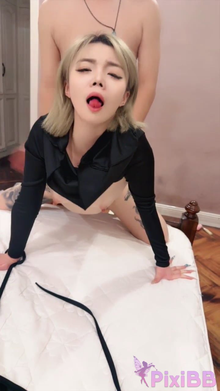 confused peach The spirited little girl who has just grown up is taken home by her uncle I also worked hard for the live broadcast. PixiBB.COM 016