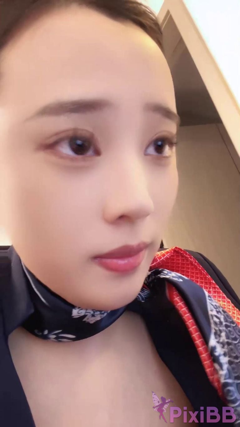 Small fish cakes cold Busty stewardess Airport live broadcast Vibrating egg prop car shock PixiBB.COM 015