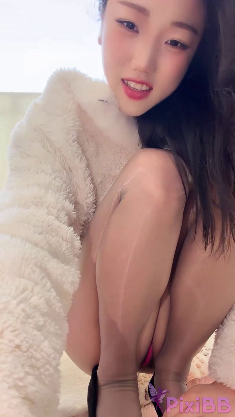 Zero Five Little Wildcats Beautiful feet beautiful legs in stockings PixiBB.COM 006