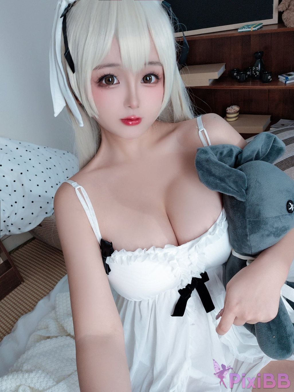 Coser Ri nai jiao PixiBB.COM 003