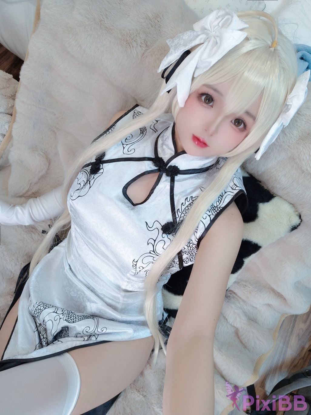 Coser Ri nai jiao PixiBB.COM 015