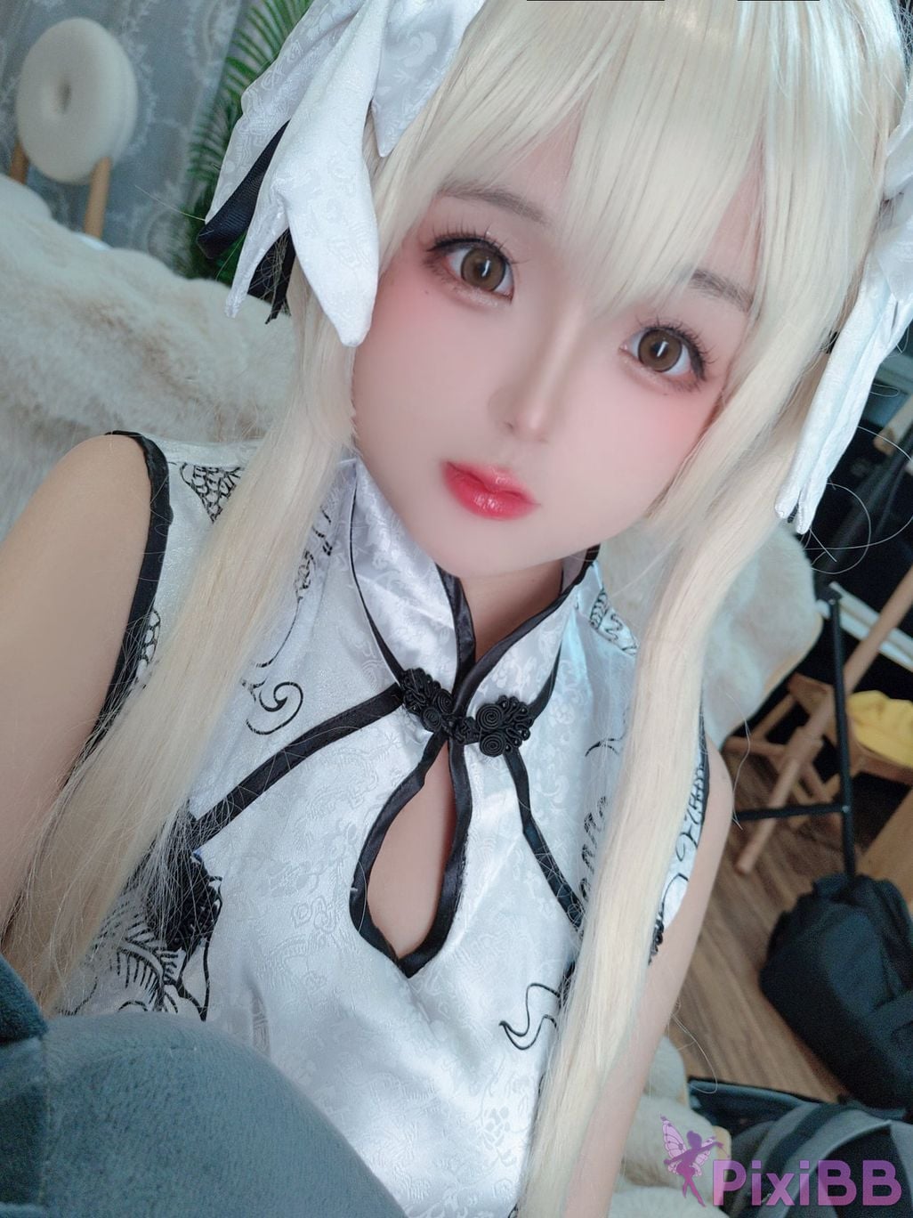 Coser Ri nai jiao PixiBB.COM 020