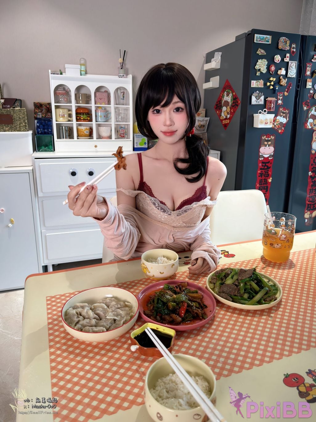 Cosplayer Mochi is delicious End of year love letter PixiBB.COM 039