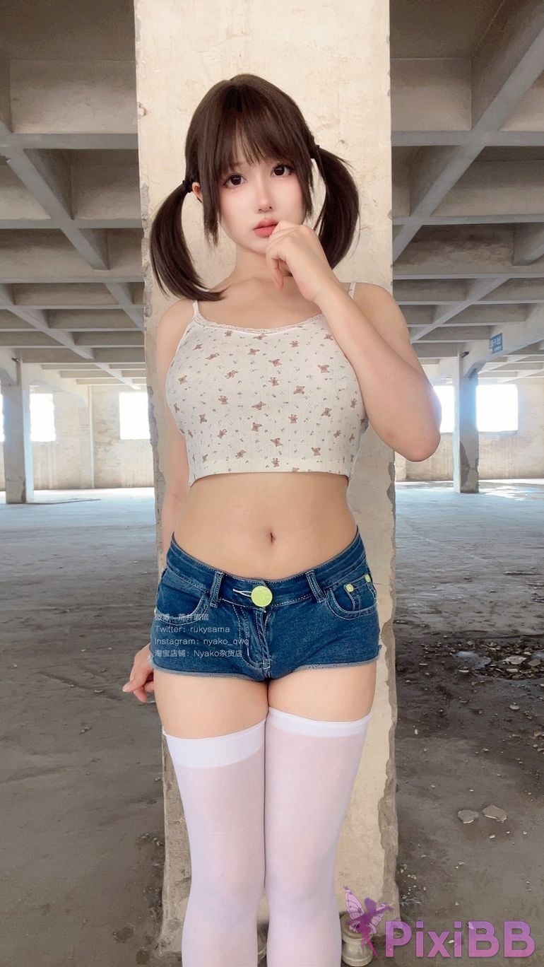 Coser Nyako PixiBB.COM 214.JPG