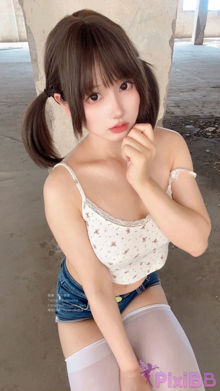 Coser Nyako PixiBB.COM 215.JPG