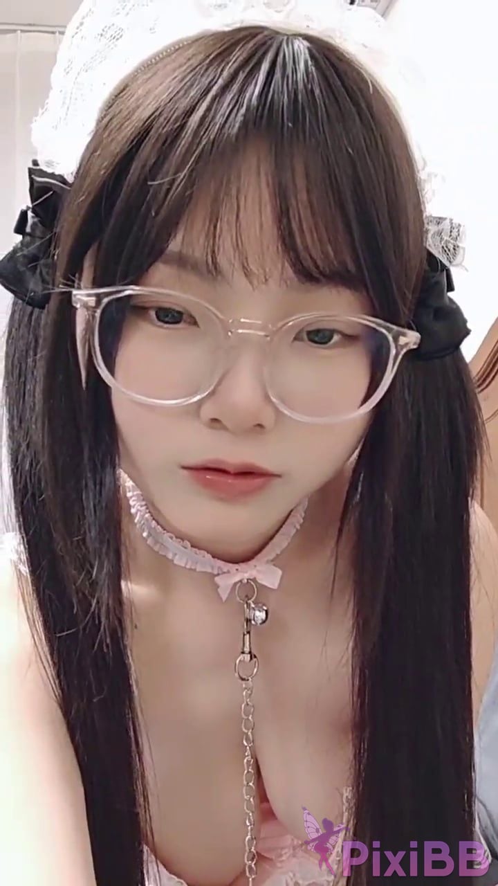 Li Zi Meow Young girl with glasses 14 department Squeeze the young handsome boy 02 PixiBB.COM 001