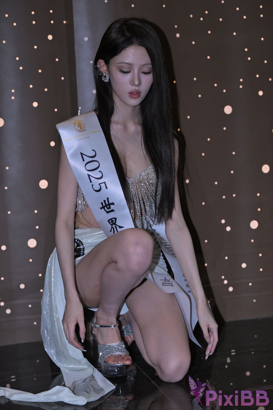 Featured Street Photography Works No.5412 2025 Miss World International PixiBB.COM 018