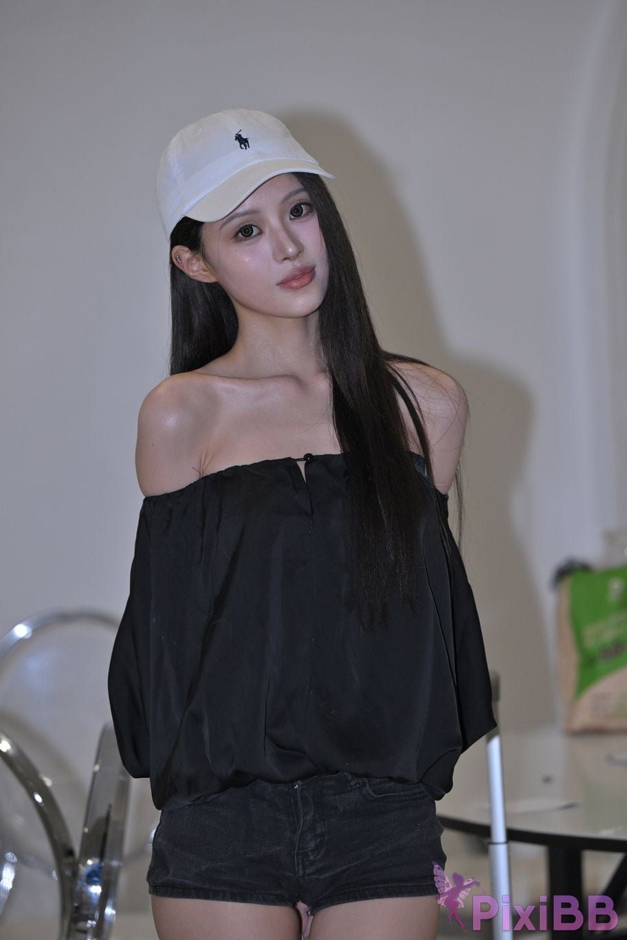 Featured Street Photography Works No.5412 2025 Miss World International PixiBB.COM 122