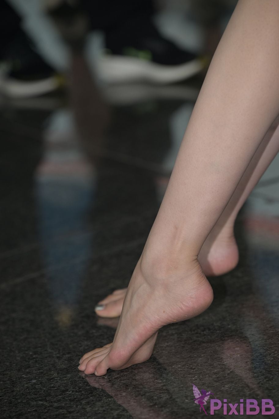 Featured Street Photography Works No.5413 hot pants big white legs PixiBB.COM 113