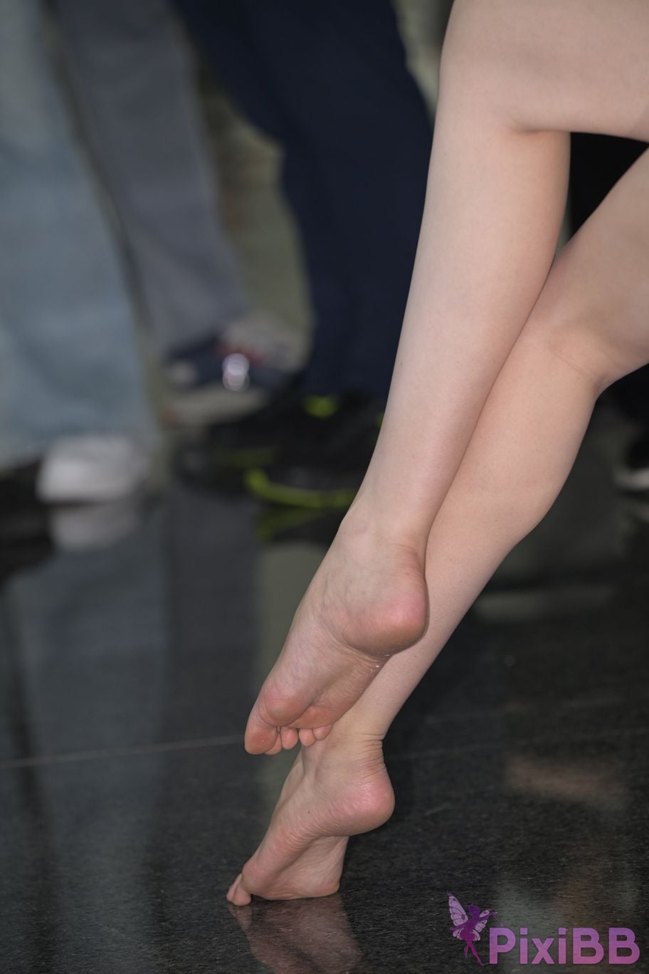 Featured Street Photography Works No.5413 hot pants big white legs PixiBB.COM 131