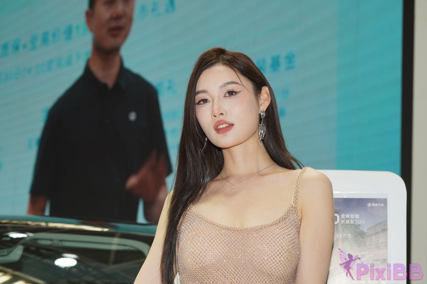 Featured Street Photography Works No.5415 Brown suspender skirt PixiBB.COM 019